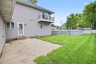 808 N Mohave Dr, Pontiac, IL 61764 - Photo 40