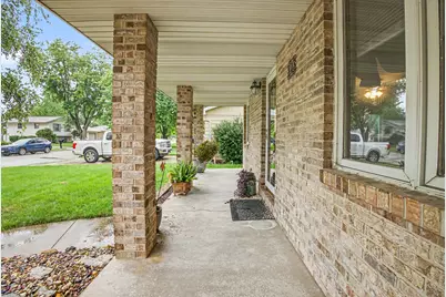 808 N Mohave Drive, Pontiac, IL 61764 - Photo 4