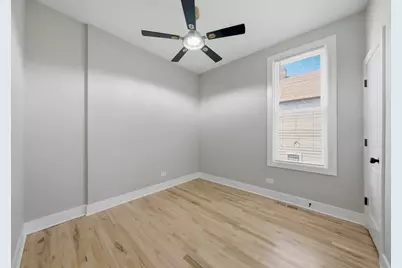 10546 S Avenue J, Chicago, IL 60617 - Photo 16