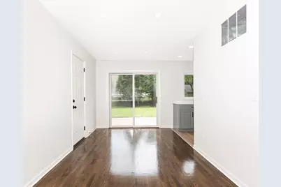 275 E Lincoln Avenue, Glendale Heights, IL 60139 - Photo 6
