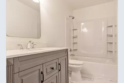 571 Newport Court, Island Lake, IL 60042 - Photo 20