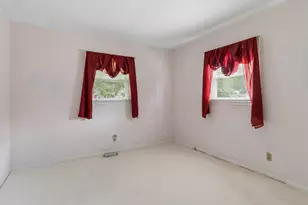 777 Redwood Dr, Aurora, IL 60506 - Photo 12