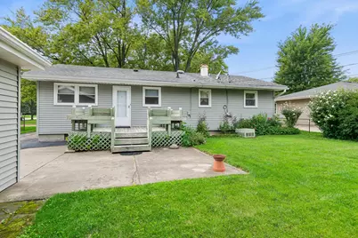 777 Redwood Drive, Aurora, IL 60506 - Photo 16