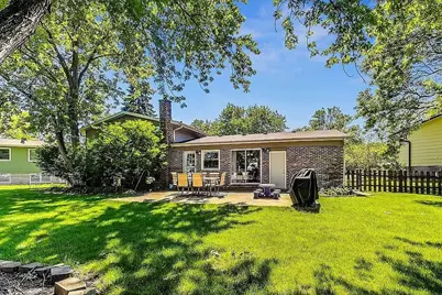 318 W Hackberry Drive, Arlington Heights, IL 60004 - Photo 16