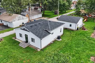 205 S Washington St, Mansfield, IL 61854 - Photo 6