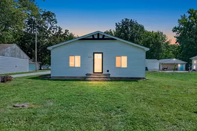 205 S Washington Street, Mansfield, IL 61854 - Photo 1
