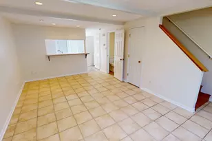 1985 Westview Ln, Round Lake Beach, IL 60073 - Photo 8