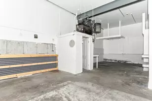642 E Chicago St, Elgin, IL 60120 - Photo 32