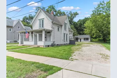 642 E Chicago Street, Elgin, IL 60120 - Photo 2