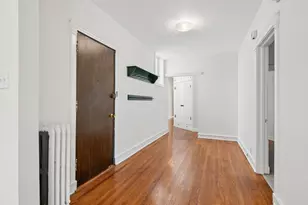 5715 S Blackstone Ave, Chicago, IL 60637 - Photo 6