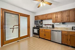 1323 E Rosita Dr, Palatine, IL 60074 - Photo 20