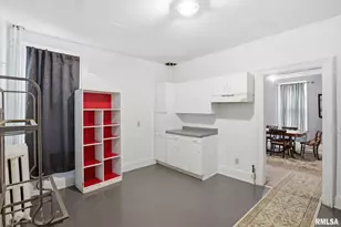 903 17th St, Rock Island, IL 60201 - Photo 12