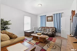 903 17th St, Rock Island, IL 60201 - Photo 4