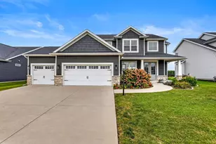 908 Declaration Dr, Savoy, IL 61874 - Photo 2