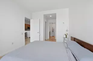 500 W Superior St, Chicago, IL 60654 - Photo 10