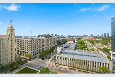 500 W Superior Street #1010, Chicago, IL 60654 - Photo 18