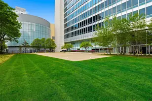 500 W Superior St, Chicago, IL 60654 - Photo 24