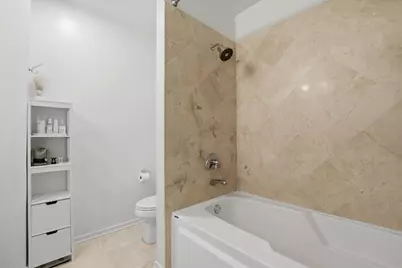 500 W Superior Street #1010, Chicago, IL 60654 - Photo 12