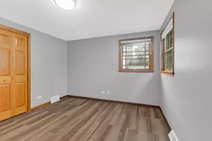 17537 70th Ct, Tinley Park, IL 60477 - Photo 10