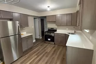 5721 W Addison St, Chicago, IL 60634 - Photo 2