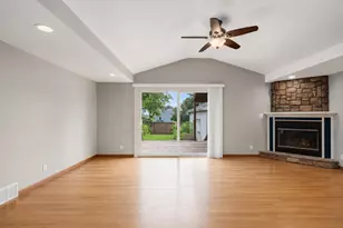 4029 Williams St, Downers Grove, IL 60515 - Photo 10