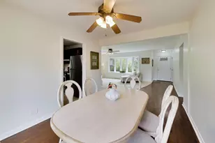 1434 E Norman Dr, Palatine, IL 60074 - Photo 8