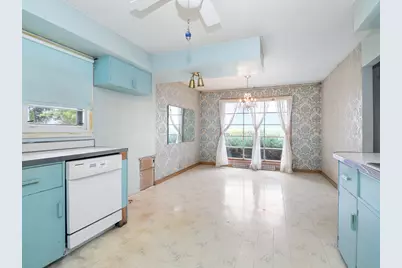 2098 W 2000S Road, Kankakee, IL 60901 - Photo 12