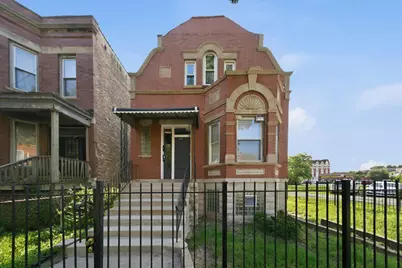 1656 S Troy Street, Chicago, IL 60623 - Photo 2