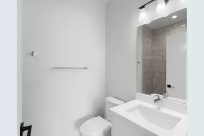 904 W Dakin Street #401, Chicago, IL 60613 - Photo 14