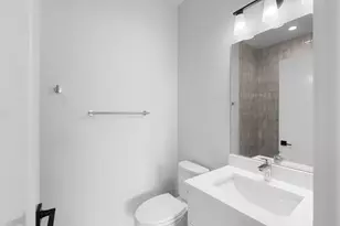 904 W Dakin St, Chicago, IL 60613 - Photo 14