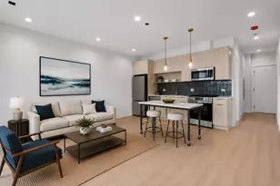 904 W Dakin St, Chicago, IL 60613 - Photo 2