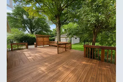 602 S Carol Lane, Mount Prospect, IL 60056 - Photo 2