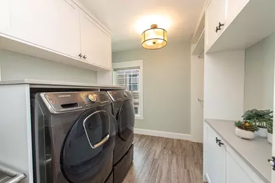 205 W Cook Avenue, Libertyville, IL 60048 - Photo 20