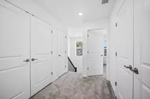 1034 Atterberg Rd, South Elgin, IL 60177 - Photo 8