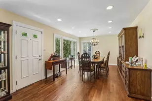 2870 Alden Ln, Des Plaines, IL 60018 - Photo 2