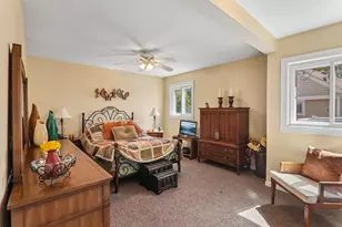 2870 Alden Ln, Des Plaines, IL 60018 - Photo 10
