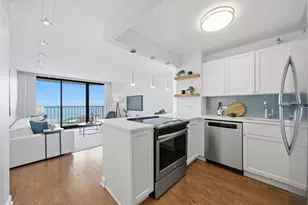 3660 N Lake Shore Dr, Chicago, IL 60613 - Photo 2