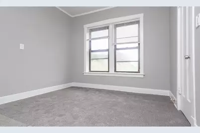 1057 W Foster Avenue #1, Chicago, IL 60640 - Photo 8