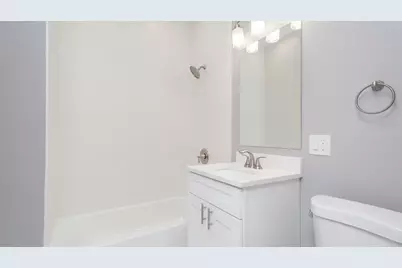 1057 W Foster Avenue #1, Chicago, IL 60640 - Photo 10