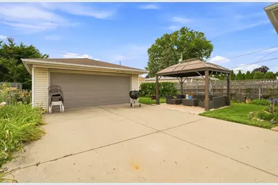 4306 Atlantic Avenue, Schiller Park, IL 60176 - Photo 24