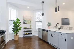 1458 W Pensacola Ave, Chicago, IL 60613 - Photo 4
