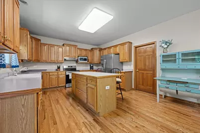 833 Pottawatomie Trail, Batavia, IL 60510 - Photo 10
