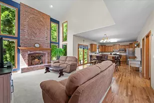 833 Pottawatomie Trail, Batavia, IL 60510 - Photo 6