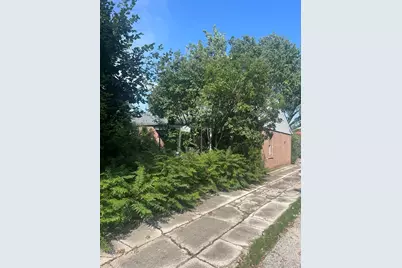 18621 Morris Avenue, Homewood, IL 60430 - Photo 2