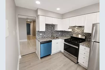 680 Marilyn Avenue #210, Glendale Heights, IL 60139 - Photo 6