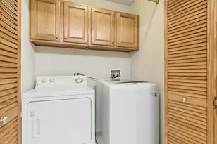 11 S Wille St, Mount Prospect, IL 60056 - Photo 12
