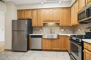 11 S Wille St, Mount Prospect, IL 60056 - Photo 2