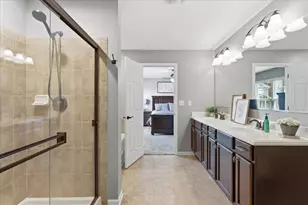 2699 Regency Ct E, Saint Charles, IL 60175 - Photo 12