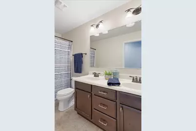 2699 Regency Court E, Saint Charles, IL 60175 - Photo 16
