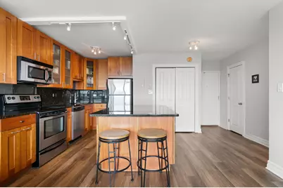 2930 N Sheridan Road #2108, Chicago, IL 60657 - Photo 6